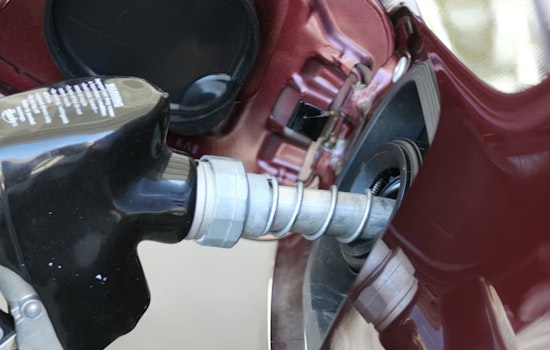 Willie Wilson To Give $200K In Free Gas At 30 Chicago Stations