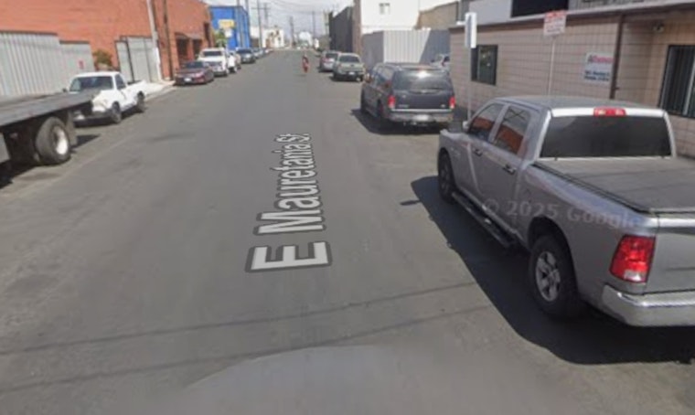 Wilmington Warehouse Erupts In Mauretania Street Inferno