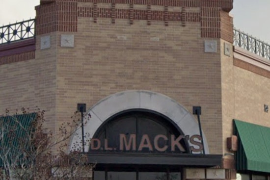 Windy City Tavern Pies Invade West Village As DL Mack's Hits Uptown