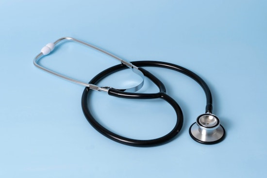 After Two-Year Standoff, Allina Clinicians Clinch Tentative Labor Truce