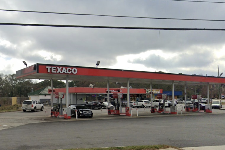 Afternoon Gunfire Rocks Stone Mountain Texaco, One Wounded