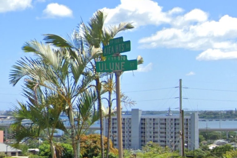 Aiea Heights Intersection Crash Leaves 12-Year-Old Boy in Serious Condition