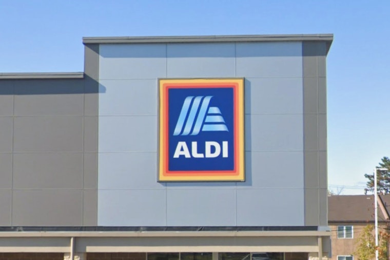 Aldi Circles Long-Empty Bed Bath & Beyond In Tysons