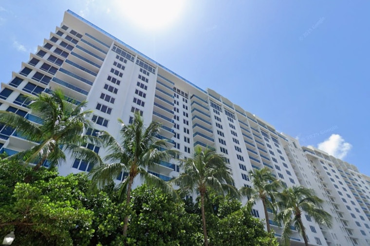 Alleged Fake Rothschild Collapsed In South Beach Strangling Bust