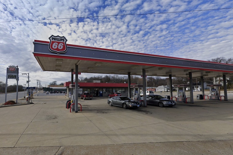Alton Cops Nab Suspect After Bi-State Gas Station Stickup