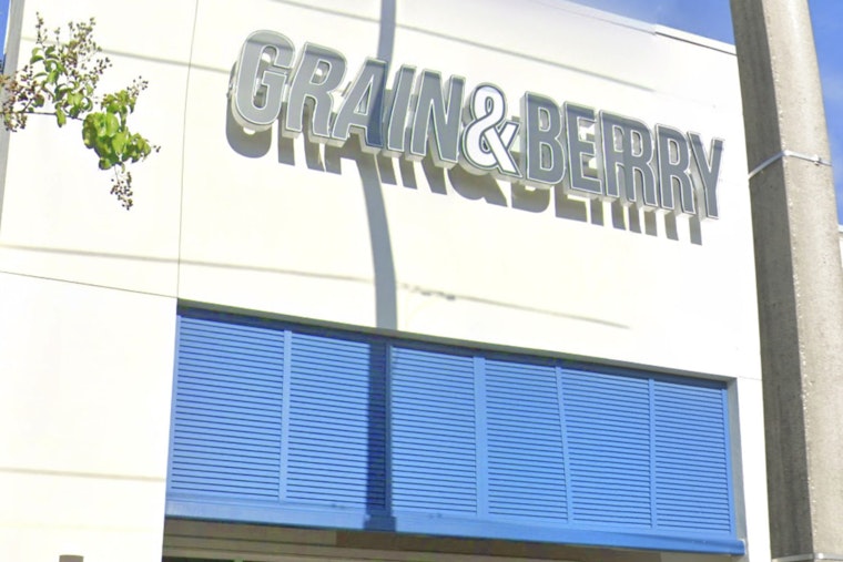 Apex Marathoner Races Grain & Berry Superfood Cafe Into Town