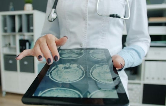 Arlington Man's 9-Year Parkinson's Tremor Silenced in Seconds by Scalpel-Free Brain Ultrasound