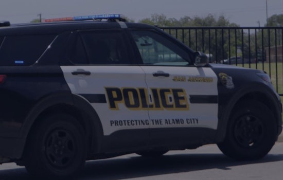 Armed Car Prowler Caught Cruising San Antonio Street on Camera