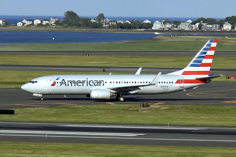 Armrest Rage Sparks Midair Melee On Miami-Bound American Flight
