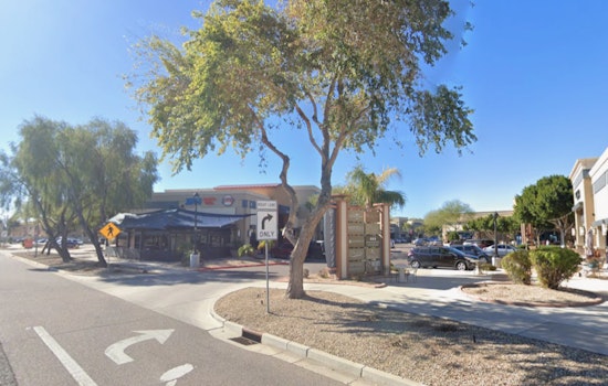 Arrowhead Ranch Plaza Packs In Pizza, Therapy and Beauty Fixes