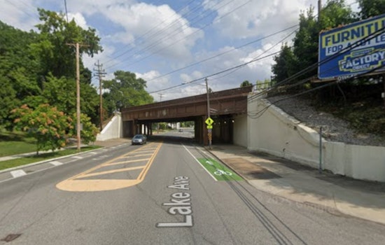 Ashtabula Drivers Duck For Cover As Lake Avenue Bridge Crumbles Overhead