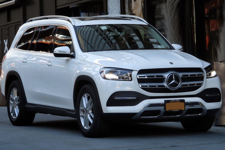 Atlanta Benz Owners Say Their Luxury SUVs Suddenly Went Up in Flames