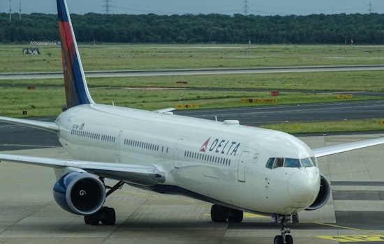 Atlanta Tarmac Meltdown as Delta Passenger Lunges for Exit During Marathon Delay