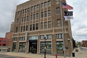 Aurora Mayor Bets On Retired Roselle Chief To Calm Firehouse Fight