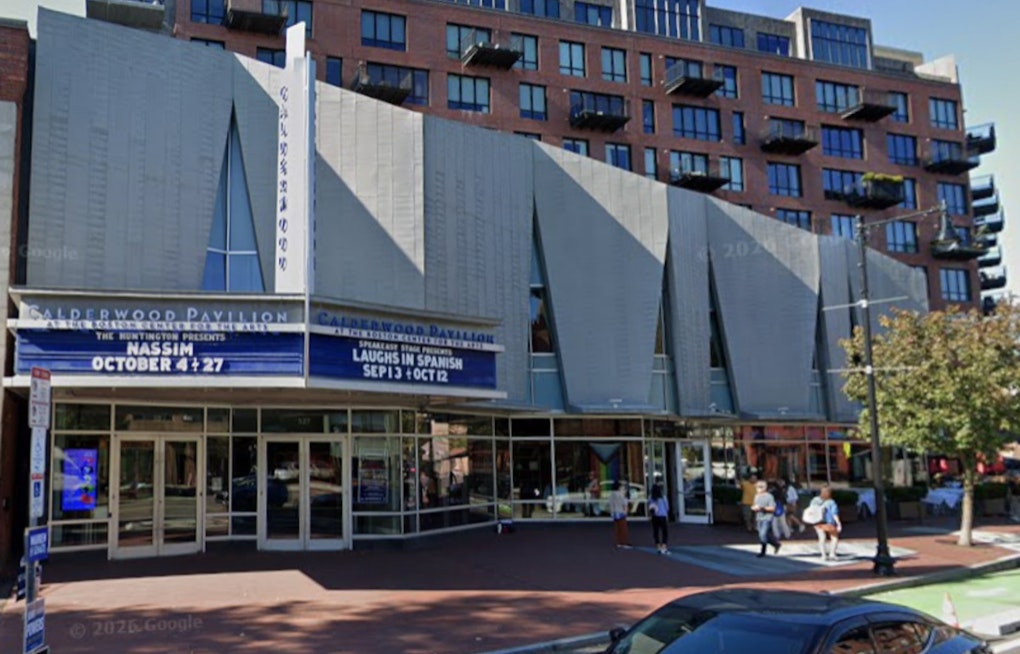 Avett Brothers' Shipwreck Show Makes a Splash in Boston's South End