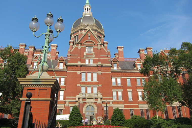 Baltimore Lab’s Nose-Spray TB Shot Zaps Infection In Mice