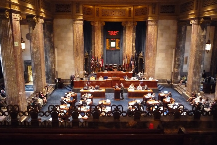 Baton Rouge Pols Push Big Pay Bump For Governor, Perks For Themselves