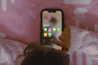 Beacon Hill Pushes Hard Crackdown On Kids’ Social Media And School Phones