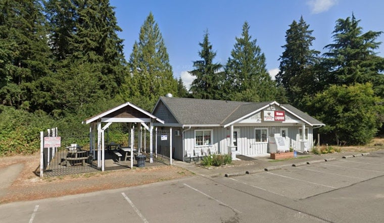 Beloved Wauna Burger Booted After Lease Fight, Locals Scramble For One Last Bite