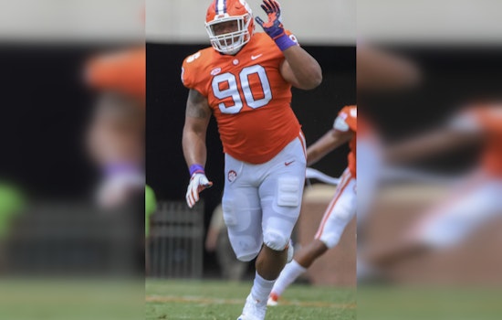 Big Blue Shake-Up as Dexter Lawrence Demands Trade From Giants