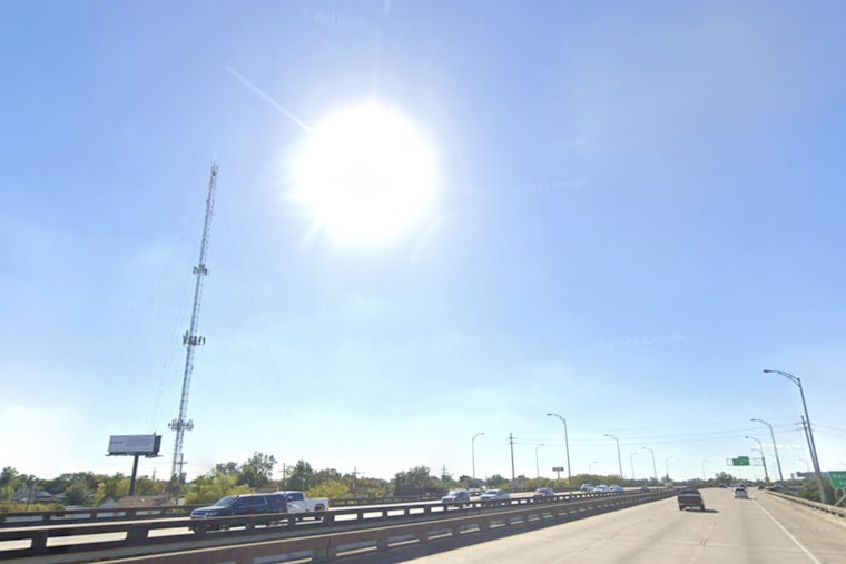 Big Easy Basks In Warm Sun, With A Sneaky Afternoon Sprinkle On Deck