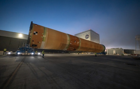 Big Easy Rocket Beast Rolls Out As Moonshot Core Heads To Florida