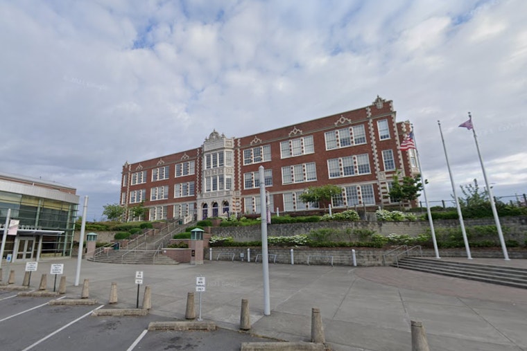 Bitcoin Bomb Scare Empties Garfield High, Rattles Seattle’s Central District