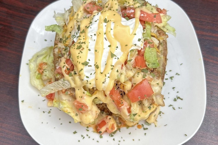 Blackberry Molasses Reopens in West Memphis With Patio and Tacos