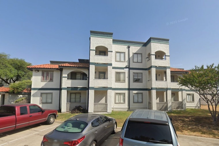 Blackstone Foreclosure Push Puts 1,530 DFW Apartments on the Line