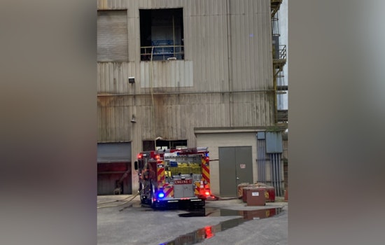 Blaze Erupts Inside Columbia Grain Terminal At Edge Of St. Johns