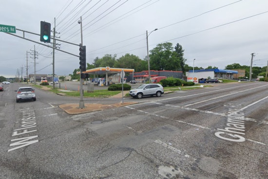 Bloody Midnight At Dellwood Gas Station As Man Stabbed In Forehead