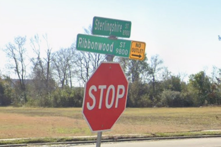 Body in the Ditch, Adult Found Dead in Northeast Houston Drainage Canal