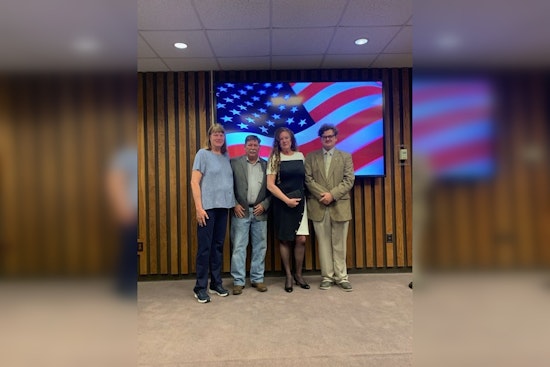Bradbury Sworn In As Pinellas Park Power Team Takes Charge