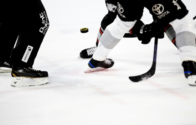 Broadway Barnburner: Sirens Sell Out First PWHL Night at The Garden
