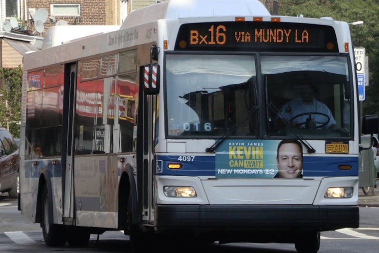 Bronx Bx16 Bus Smashup Leaves 15 Hurt In Edenwald