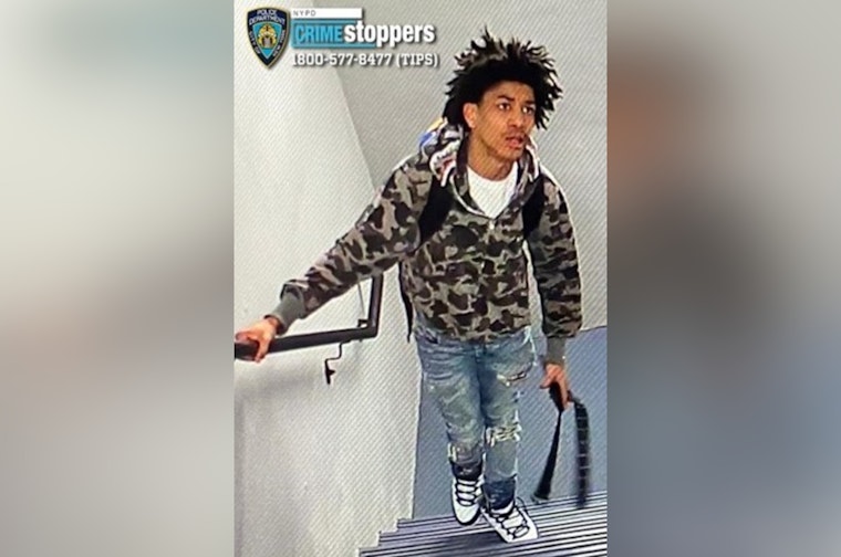 Bronx Gunman Sought After East 163rd Street Gunfire Scare