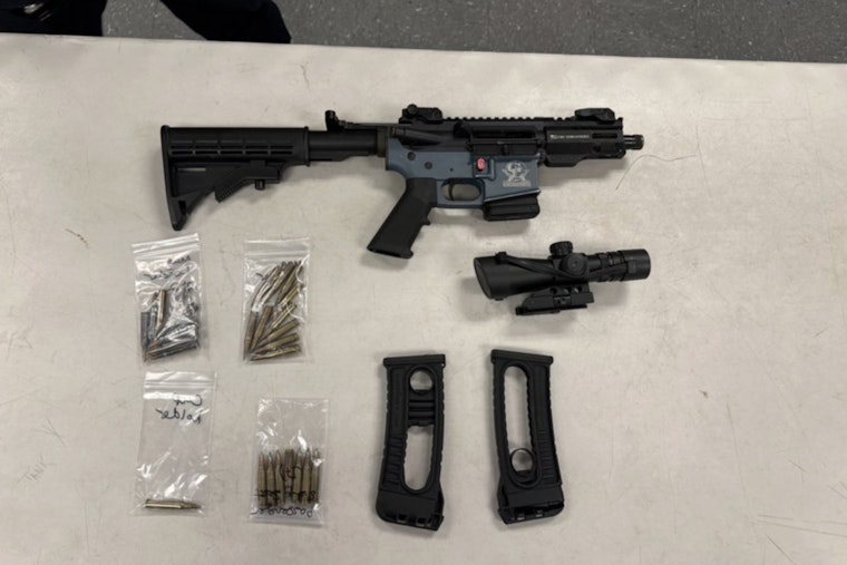 Bronx Traffic Stop Nets AR-15 Style Pistol, Cops Say