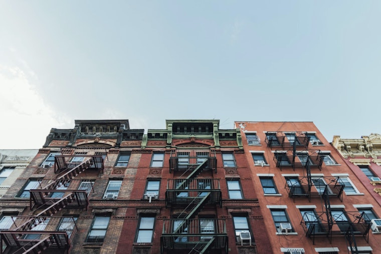 Brooklyn Apartment Prices Climb To $840K As Deals Slump