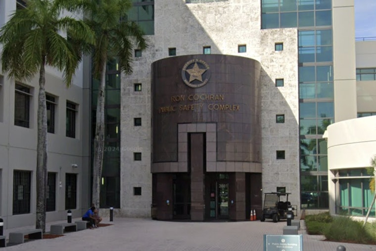 Broward Deputies Rapped Over Tesla Speed Crash That Killed Two Women