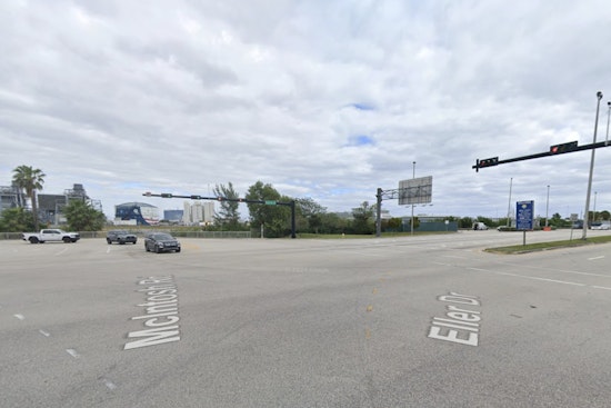 Broward Deputy Hit By Car In Port Everglades Traffic Chaos