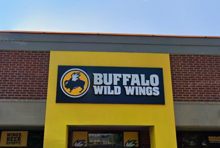 Buffalo Wild Wings Go Opening Next To Dunkin On Poplar