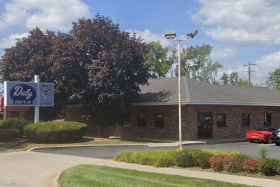 Burgers And Broken Hearts As Daly Drive-In Plots Final Summer In Livonia