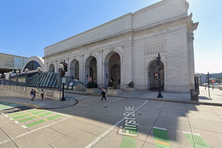 Bus Dispute Turns Bloody Near Union Station