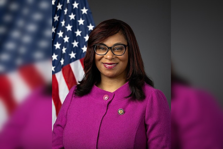 Bynum Sits Pretty As Oregon’s 5th Slips From Swing To Safe