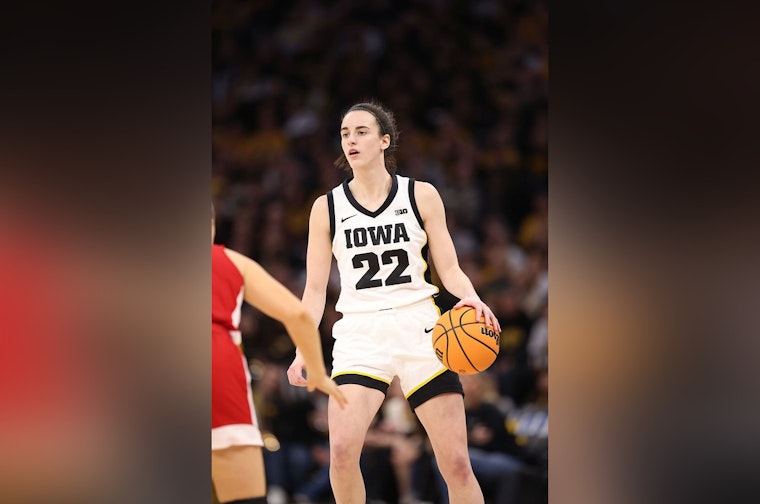 Caitlin Clark Still Runs The Show As Rookie Raven Johnson Takes The Heat In Indy