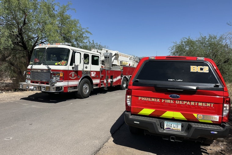 Camelback Chaos As Phoenix Rescuers Scramble Up The Mountain