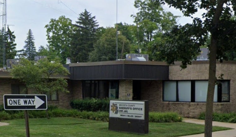 Canadian Lakes Shock as Three Family Members Found Dead in Home