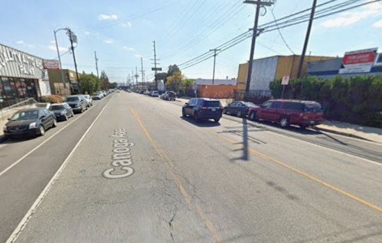 Canoga Avenue Blaze Brings Rapid Response From Chatsworth Firefighters