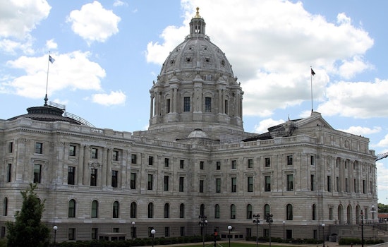 Cap On The Capitol: Minnesota Lawmakers Push Two-Term Limit For Governor