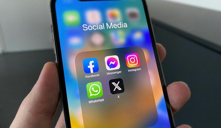Carolina Crackdown: Raleigh Lawmakers Push To Lock Teens Out Of Social Media